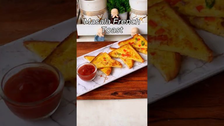 Let's make Spicy Masala French Toast Recipe | Quick & Easy Breakfast Idea 🍞🥚🌶️#shorts #toastrecipe