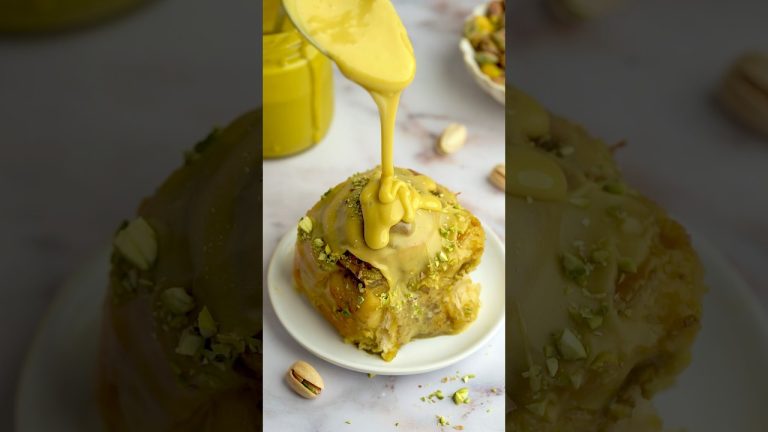 Pistachio Rolls (Fluffy & Gooey!) – Vegan #baking #recipe #dessert
