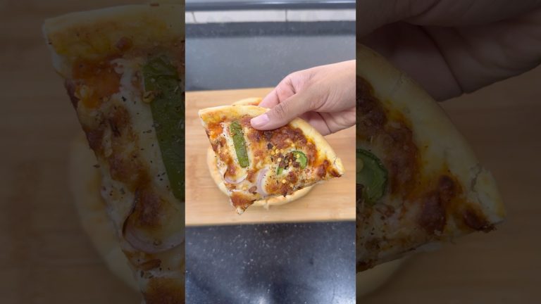 Homemade pizza recipe | Pizza dough recipe #recipe #shorts #pizza