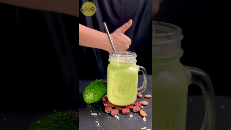 Avocado Smoothie Recipe ASMR #shorts #recipe #asmrcooking #avocado