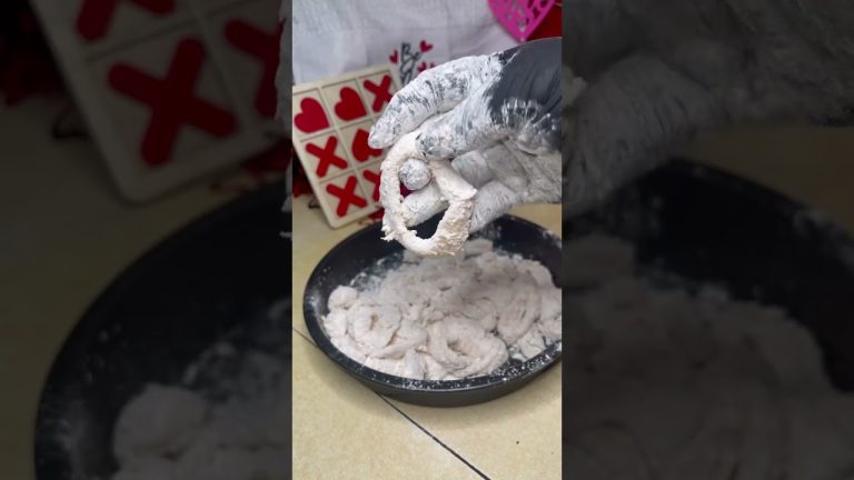 Fried Calamari #appetizer #gameday #recipe  #cookingchannel #seafood #shorts #trending #cookingvideo