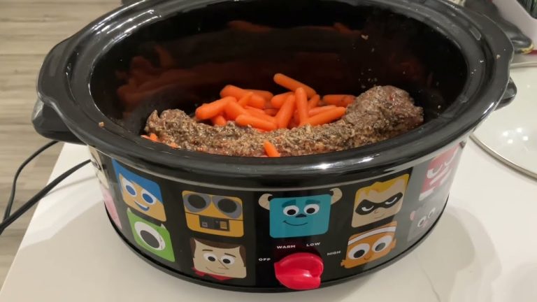 #slowcooker Pork Tenderloin with Veggies | #keto #yodathedog #mondaymeal