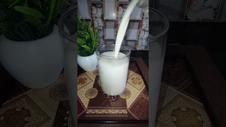 Dry fruits smoothie,smoothie recipe, healthy smoothie #shortsfeed #trending #smoothie