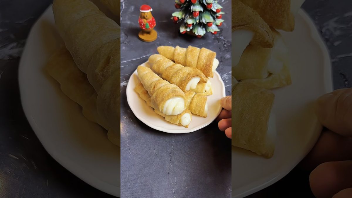 Vanilla Cream Horns Recipe💫Perfect for to share with your guests or family. Full recipe in Videos❤️