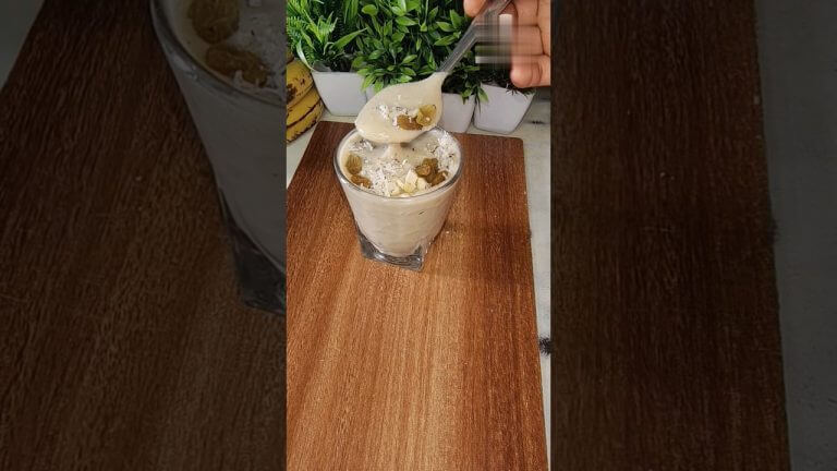 5 minutes give yourself/make Banana smoothie #bananashake #shorts #shortvideo #banana