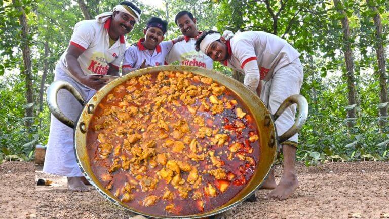Kashmiri Kanti Chicken curry recipe cooking for village people | famous chicken curry