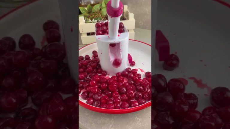 Cold-Pressed Sour Cherry Juice 🍒 #coldpress #sourcherry #juice