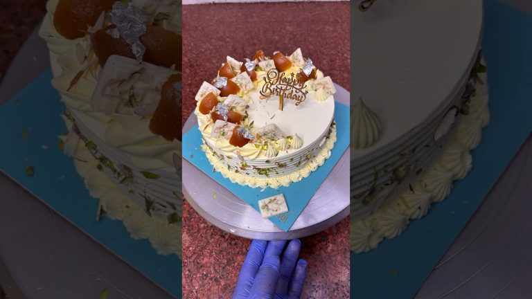 Best recipe, Gulab Jamun cake #shortsfeed #shorts #trending #cakerecipe #gulabjamuncake 😍