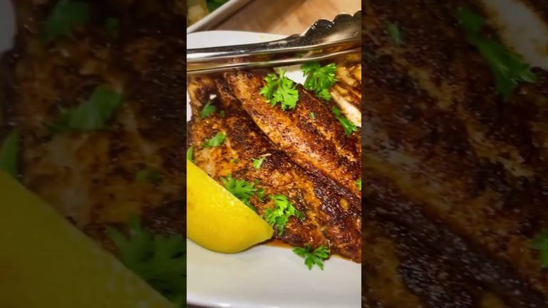 Happy Fish Friday Shawty! For more seafood recipes like this go to www.uncledibbz.com #shorts #fish