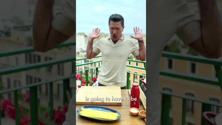 Cooking pasta in a frying pan?! 😮 #GinoDAcampo #CookingUpLove #Pasta #PastaRecipe