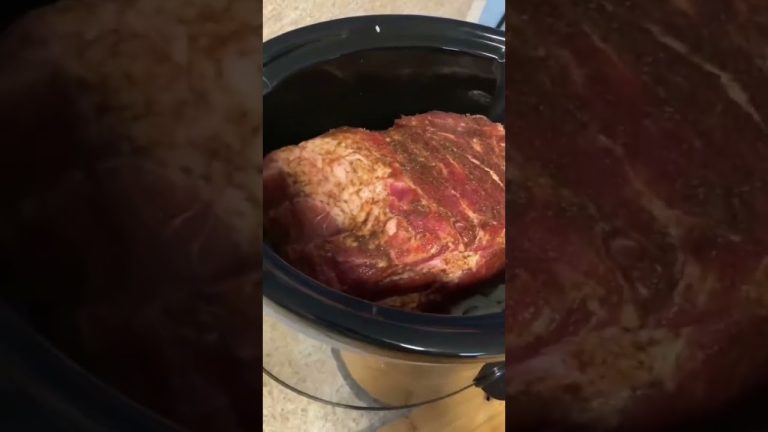 Pull pork sandwich #cooking #food #recipe #dinner #sandwich #pork