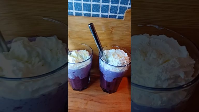 Grimace would want this one too | Healthier luxurious blueberry smoothie | Grimace shake