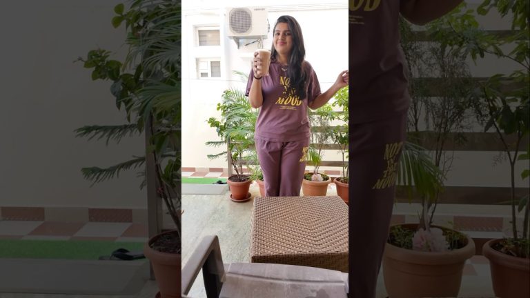 నా Morning Breakfast😍Easy & Healthy Oats Protein Smoothie✨Recipe #shorts #ashortaday #viral #foryou