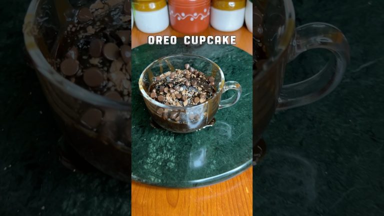 Oreo Cupcake Recipe | Easy and Delicious Dessert 🧁 #shorts #recipe #chocolate #cupcake #cake