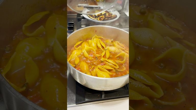 One Pan Aubergine & Tomato Pasta.