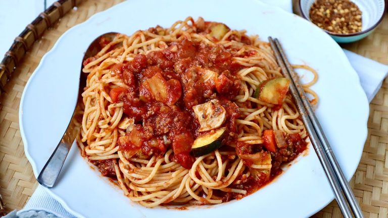 MY CHILDHOOD SPAGHETTI: How my Hmong parents made pasta for us growing up