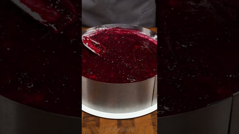 Everyone is looking for this New Year's Eve dessert recipe! Simple and delicious