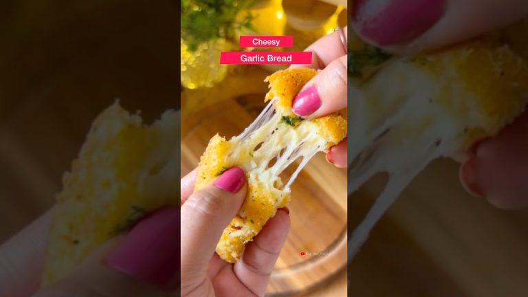 Cheese Garlic Bread, Party Snack… #shorts #veg_desi_cuisine
