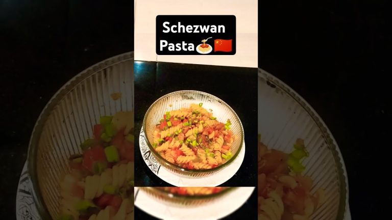 *Quick & Easy Schezwan Pasta | Schezwan pasta 🇨🇳🍝* #shorts#pastarecipe#easyrecipe#recipe#viral