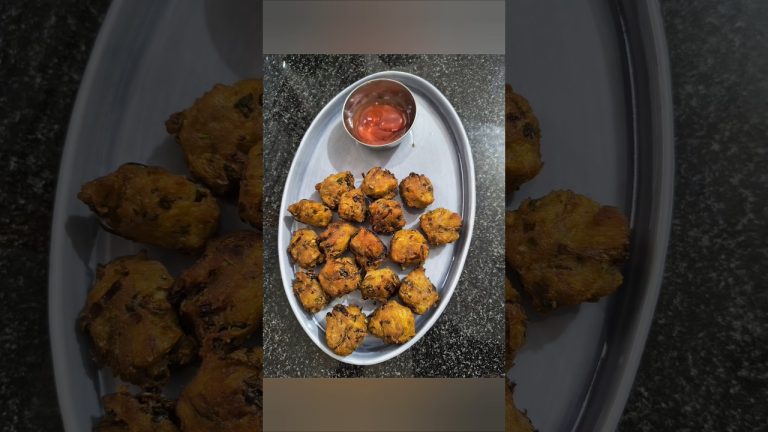 Bread ke pakore #recipe #shorts | ब्रेड के पकौड़े | UMA COOKS ||