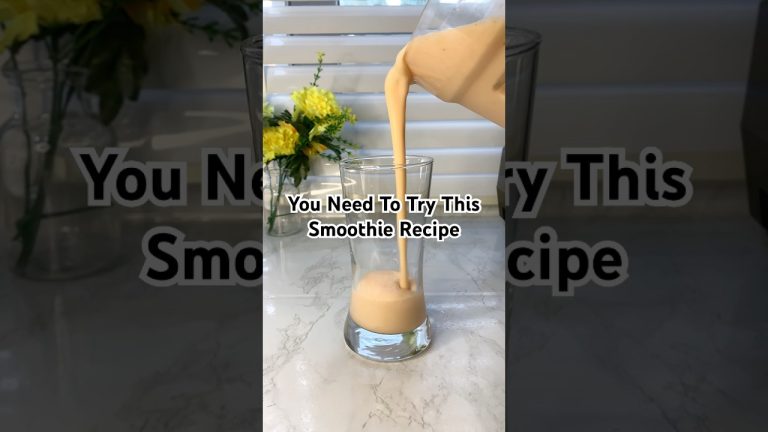 You have to try this smoothie recipe, SO GOOD!😋 #shortsafrica #smoothierecipe #smoothie #shorts