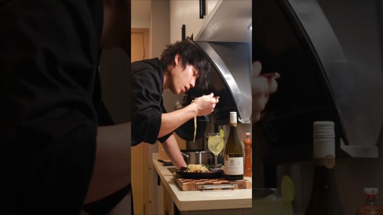 Cooking seafood with spaghetti and champagne 🍾(valentine's day special) #cooking #bts #valentinesday