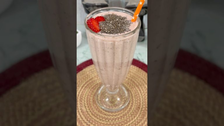 Strawberry Oatmeal weight loss Smoothie Recipe #shorts #recipe