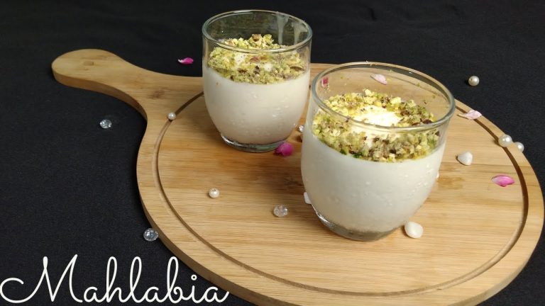 মাহলাবিয়া- খুবই সহজ এরাবিয়ান ডেসার্ট রেসিপি  || Mahalabia – A Middle Eastern Dessert Recipe 🍨