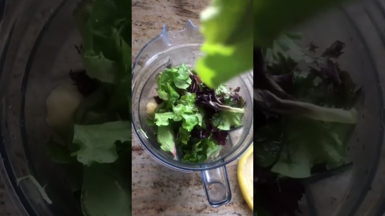 Anti inflammatory Healthy Smoothie. Read the description for more details.