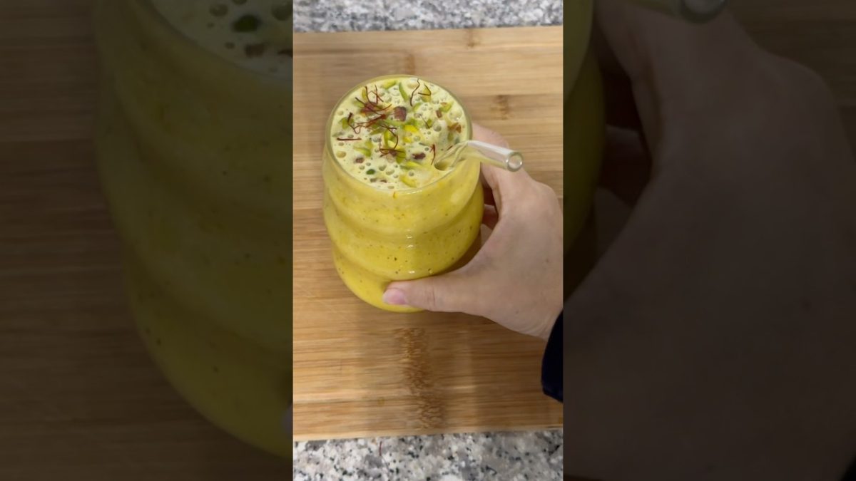 Banana Dry Fruits Milkshake #shorts #reels #recipe #cooking #asmr #subscribe #food #yt