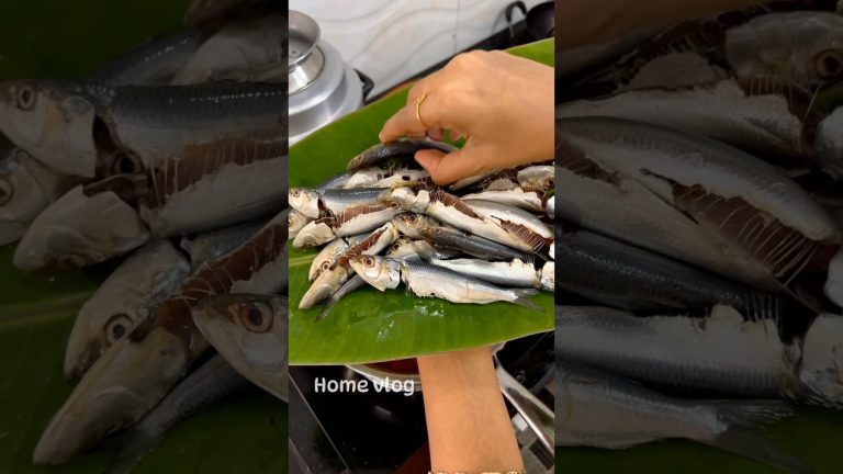 மத்தி மீன் குழம்பு செய்வது எப்படி // 🐟 mathi meen kulambu seimurai// Fish kulambu