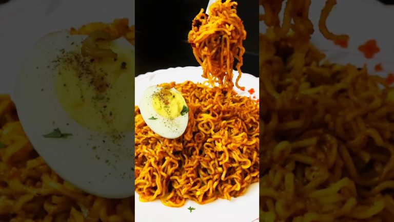 🔥 Korean Maggi Hack – Instant Noodles Recipe 😋 #shorts