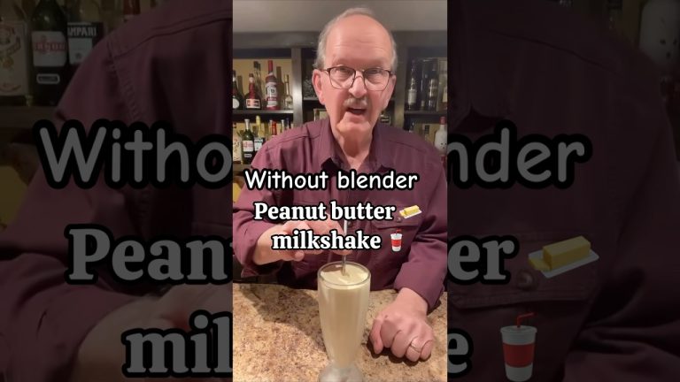 #imadeamilkshake without a blender #shorts #trending #milkshake #shortsfeed #viralvideo