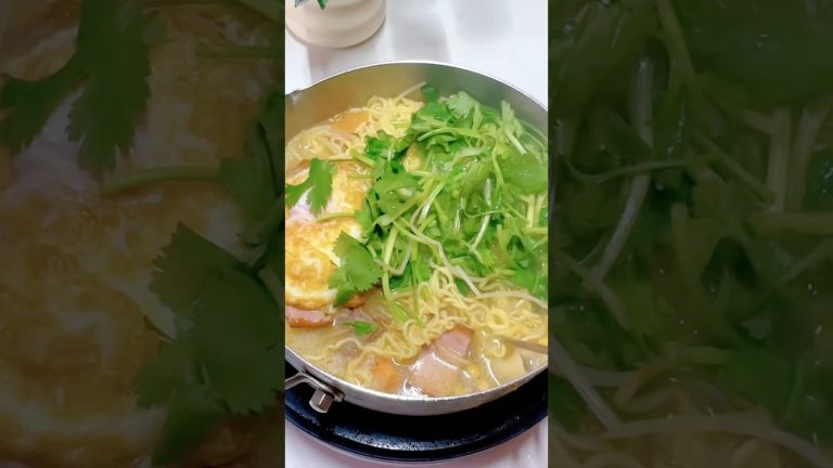 Noodles with Beef & Egg 🍜 #ramen #noodles #cooking #food #instantnoodles #recipe #recipe #foodie