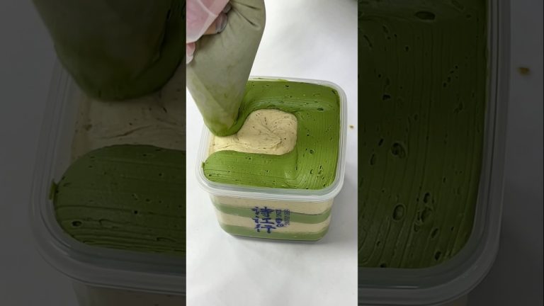 Matcha Dessert Cake Box #food #vlog #aesthetic #satisfying #sweet #ideas #shorts