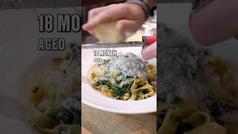 How To Make A Simple Kale Pasta Dish! #cooking #food #chef #shorts