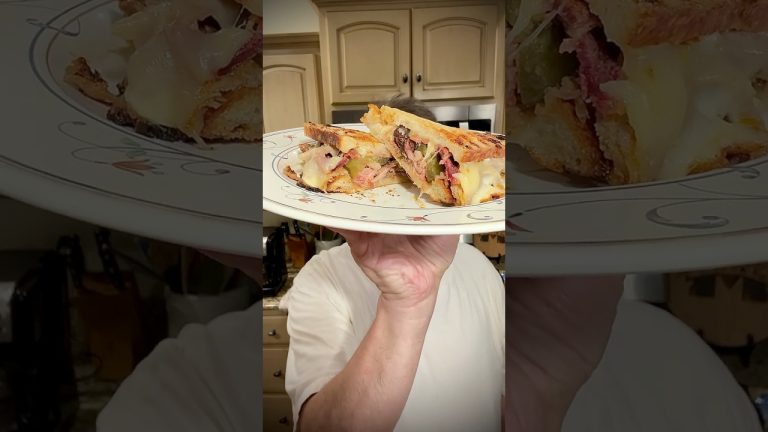 Smoky BBQ Pork Panini #shorts #food #easy #cooking #tasty #delicious #sweet #bbq #pork