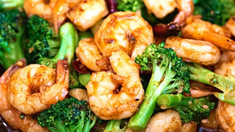 BETTER THAN TAKEOUT – 15 Mins Shrimp and Broccoli Recipe