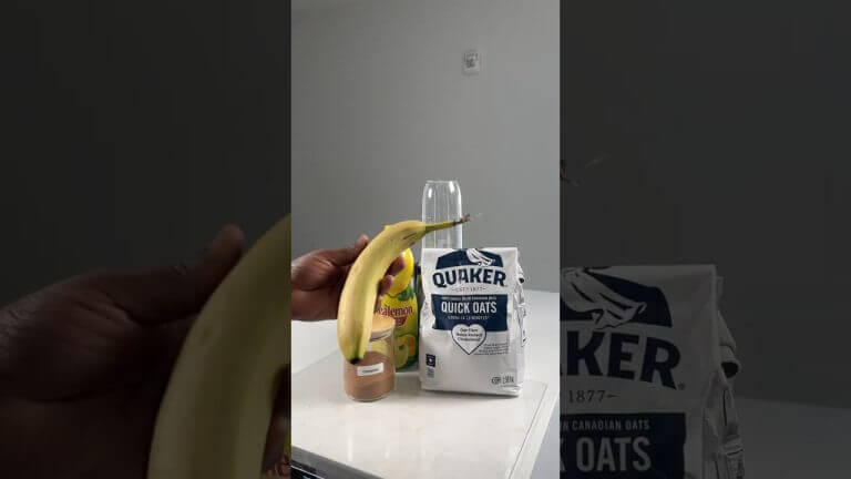 Smoothie taste like warm comfort #smoothiechallenge #banana #healthydrink #smoothierecipes