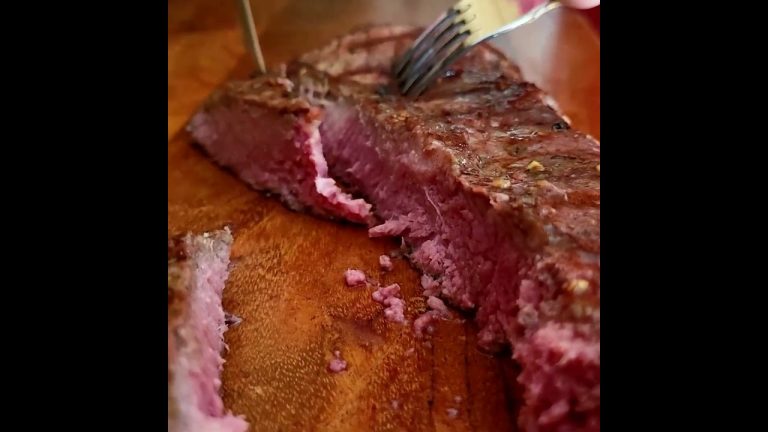 Want to try a new cut of meat? Try the #FlatIronSteak | #Beef Tips 🥩 #CookingShorts #Steak #Shorts