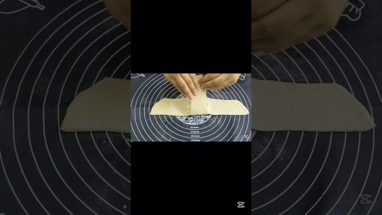 Beef Cheese Bread | cheese Roll #beefcheesebread #beefbread #youtubeshorts