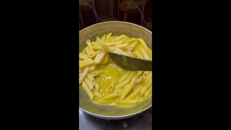 pumpkin sauce pasta #saiseasyrecipies #pumpkinsaucepasta #healthypastarecipe #creamypasta #pumpkin