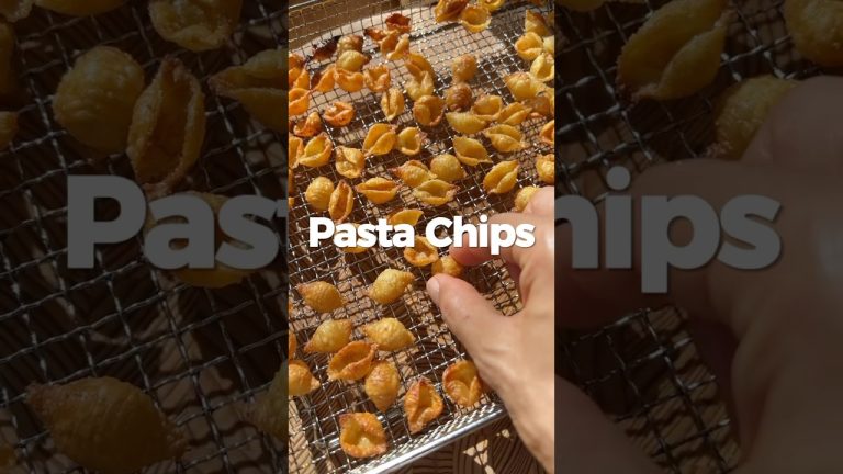 과자공장 사장님. 이렇게 만들어 팔아주세요! 완전 중독적인 바삭함! Insane munch snack, pasta chips! #요리 #쉬운레시피 #파스타 #tiktokviral