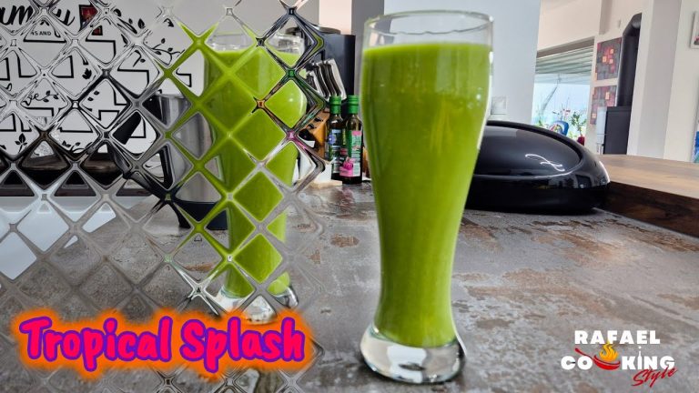 Smoothie Time: Tropical Splash #smoothie #smoothierecipes #smoothies