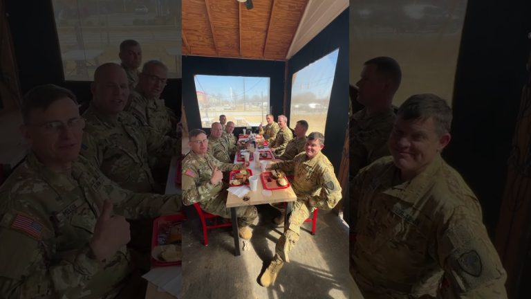 REAL HEROS!!! #thankyoulord #wholehog #hash #barbecue #bbq #bobbysbbq #eatbobbys #letseat