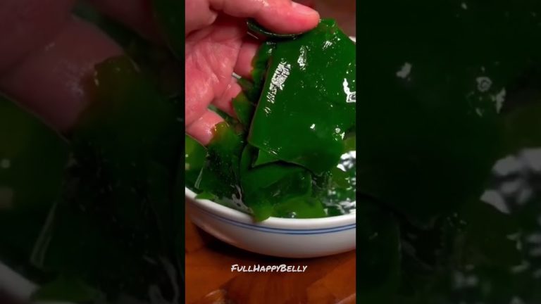 Seaweed pork rib soup