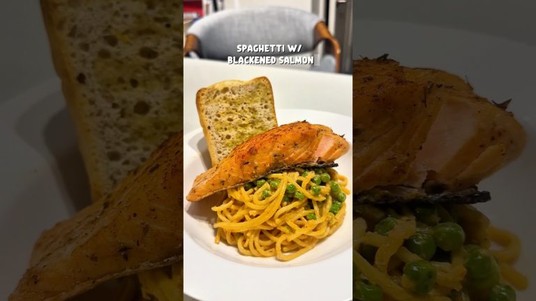 Spaghetti and Salmon #spaghetti #salmon #pasta #asmrcooking #asmrsounds #easyrecipe #shortsviral