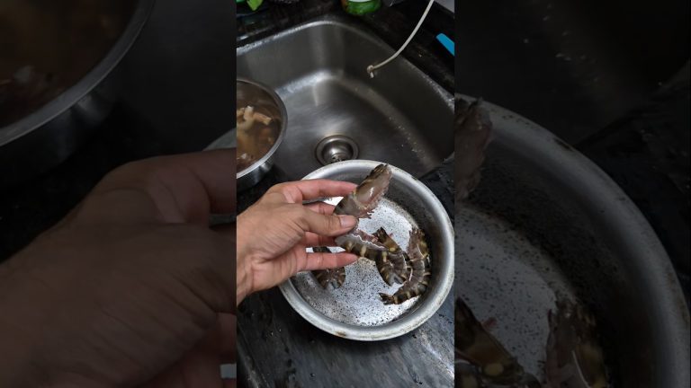 | TIGER PRAWNS RECIPE 🍤😋 |#shorts #shortsfeed #seafood #ytshorts