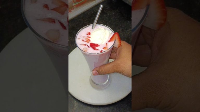 Strawberry juice #shorts #vairalvideo #juicewrld