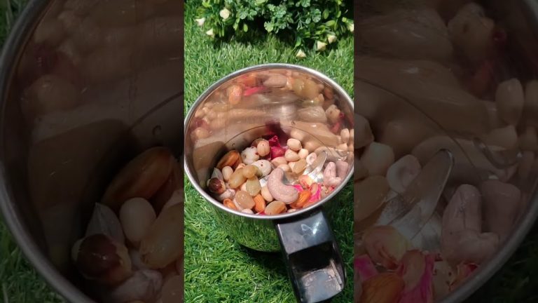 Dry fruits milkshake 😋#youtubeshorts #milkshakerecipe #dryfruitshake